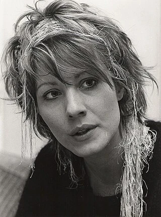 Linda Kozlowski headshot