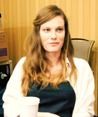 Lindsay Burdge headshot