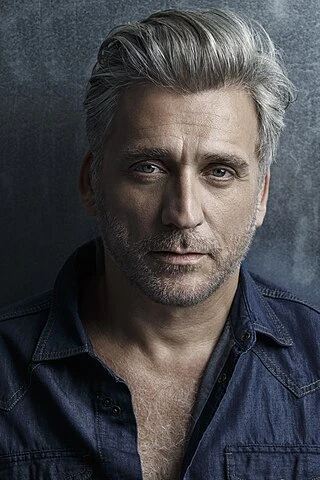 Lior Ashkenazi headshot