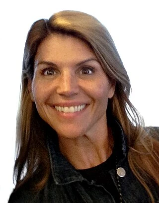 Lori Loughlin headshot