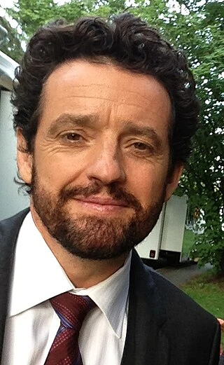 Louis Ferreira headshot