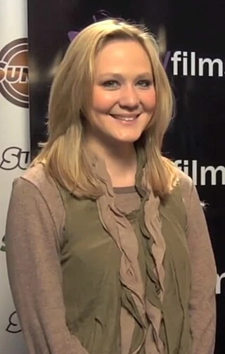 Louisa Krause headshot