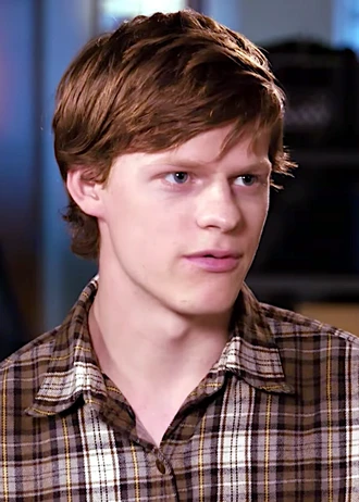 Lucas Hedges headshot