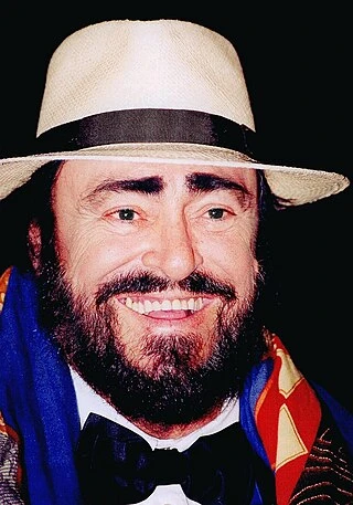Luciano Pavarotti headshot