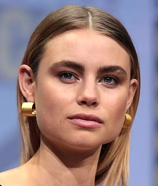 Lucy Fry headshot