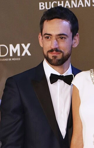 Luis Gerardo Méndez headshot