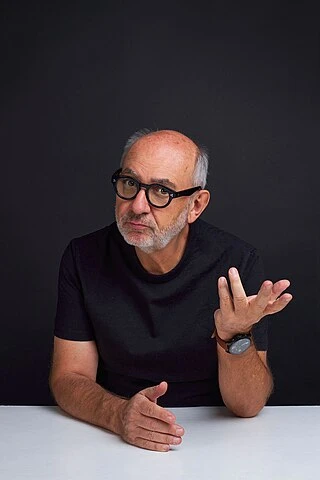 Luis Gnecco headshot