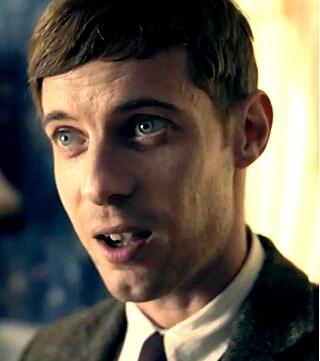 Luke Treadaway headshot
