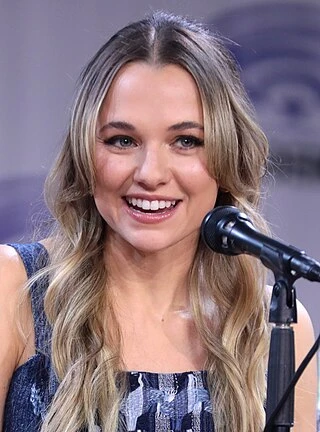 Madison Iseman headshot