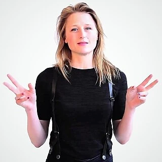 Mamie Gummer headshot