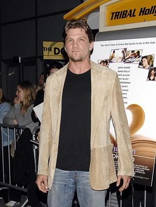 Marc Blucas headshot