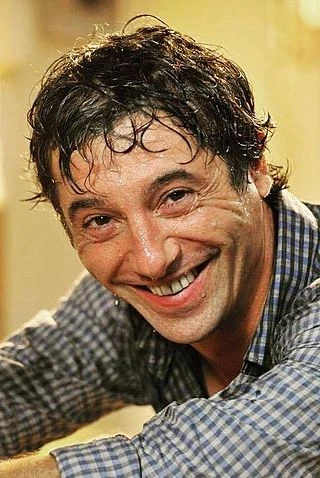 Marc Duret headshot
