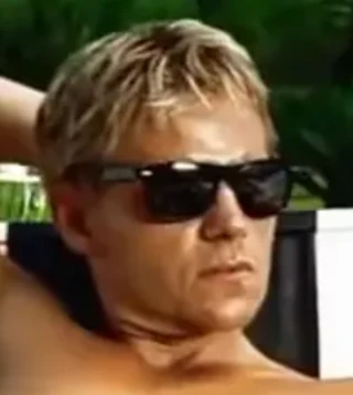 Marc Warren headshot