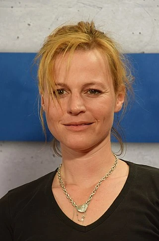 Maria Simon headshot
