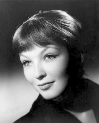 Marina Vlady headshot