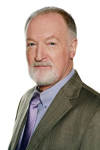 Marius Weyers headshot