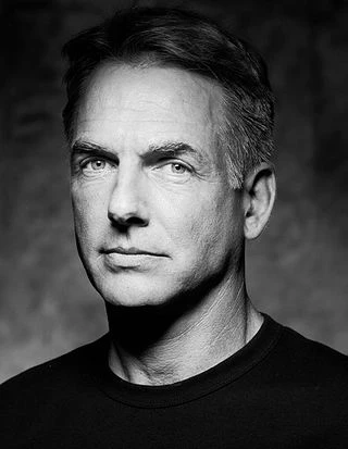 Mark Harmon headshot