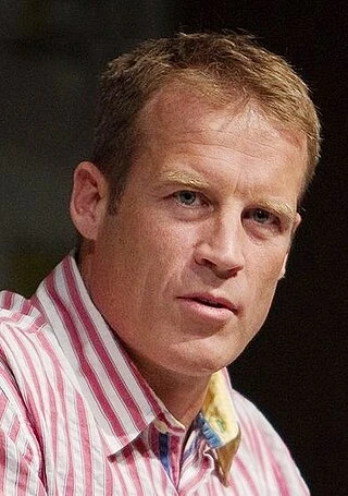 Mark Valley headshot