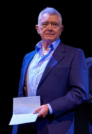 Martin Shaw headshot