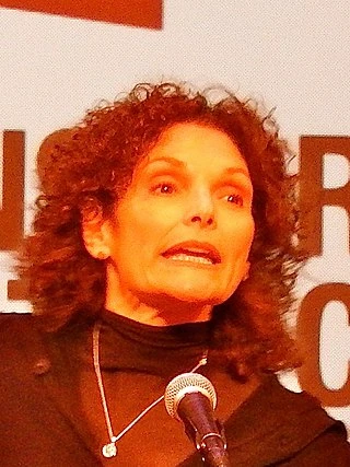 Mary Elizabeth Mastrantonio headshot