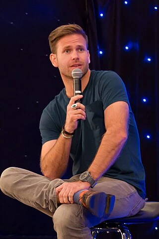 Matthew Davis headshot