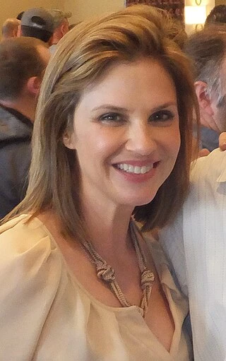 Megan Ward headshot