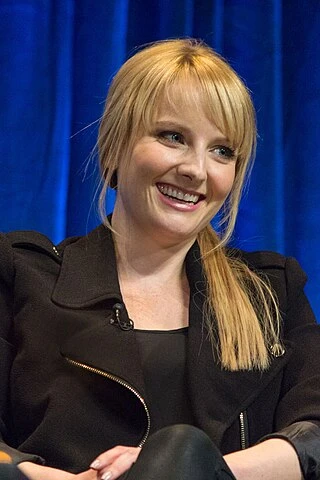Melissa Rauch headshot