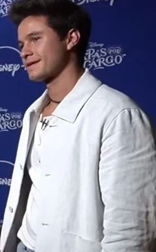 Michael Ronda headshot