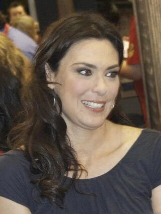 Michelle Forbes headshot