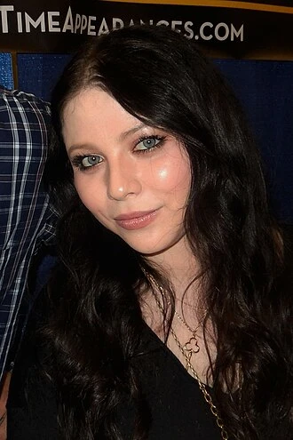 Michelle Trachtenberg headshot