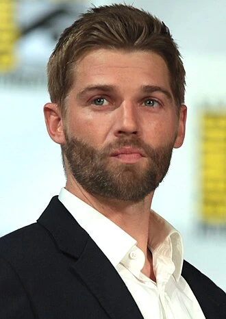Mike Vogel headshot