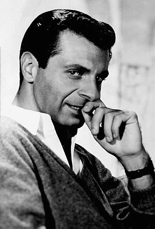 Mort Sahl headshot