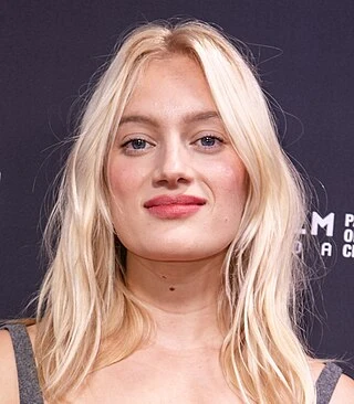 Nadia Tereszkiewicz headshot