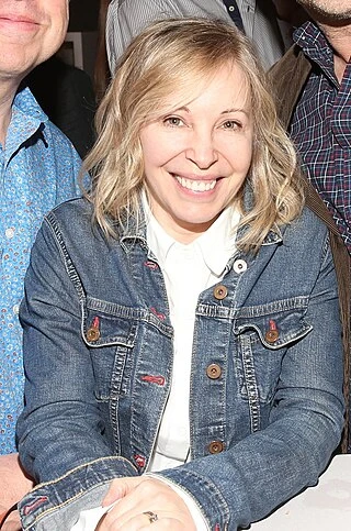 Nancy Robertson headshot