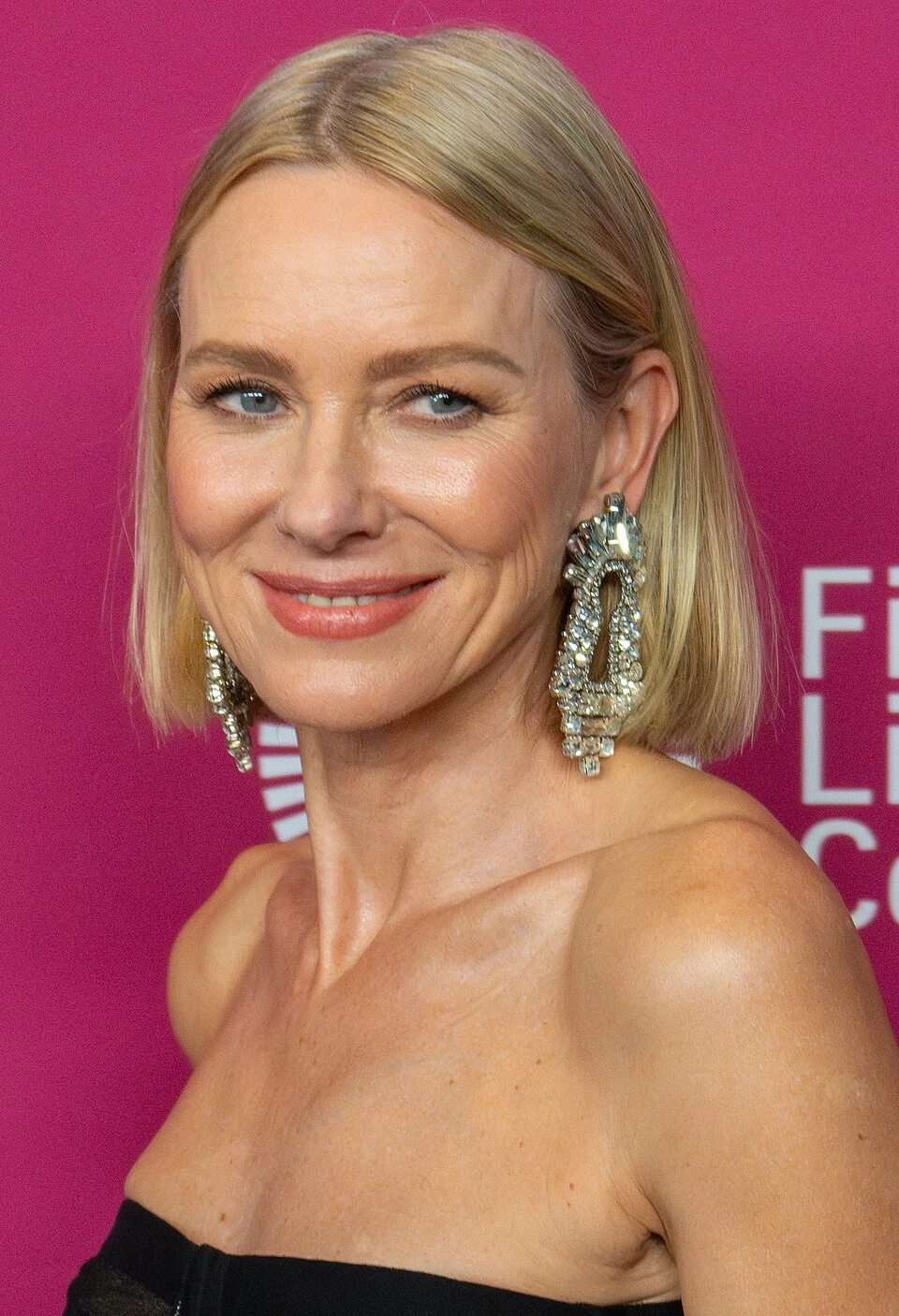 Naomi Watts headshot