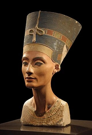 Nefertiti headshot