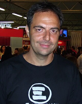 Neri Marcorè headshot