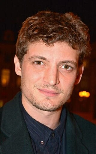 Niels Schneider headshot