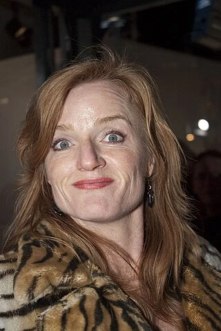 Nina Petri headshot