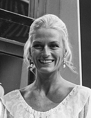 Nina van Pallandt headshot