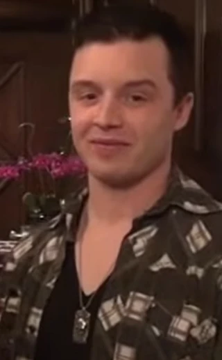 Noel Fisher headshot
