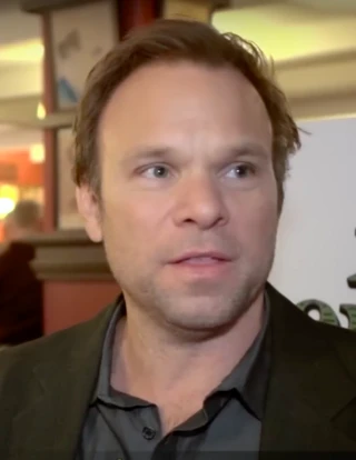 Norbert Leo Butz headshot