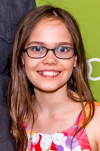 Oona Laurence headshot