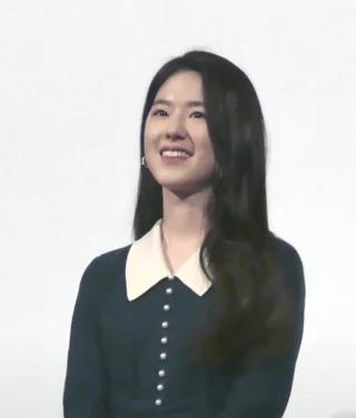 Park Hye-su headshot
