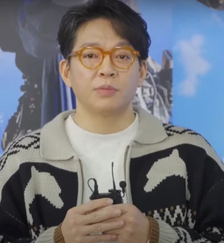 Park Ji-hwan headshot