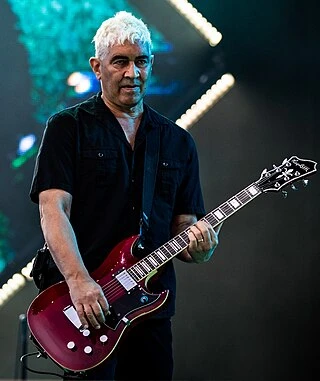Pat Smear headshot