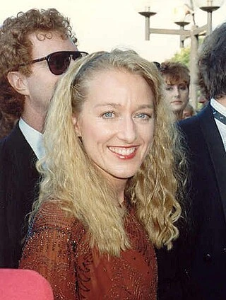Patricia Wettig headshot