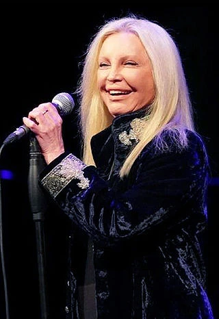 Patty Pravo headshot