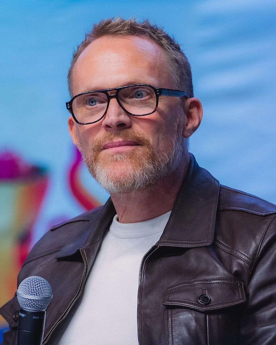 Paul Bettany headshot