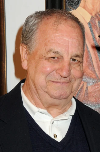 Paul Dooley headshot